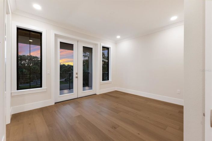 Image No.51-4 Bed Property for sale