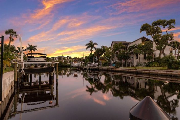 Image No.73-4 Bed Property for sale