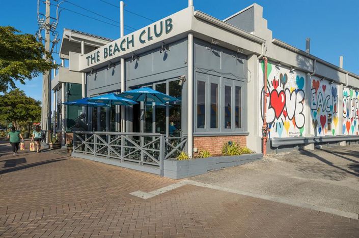 Image No.84-4 Bed Property for sale