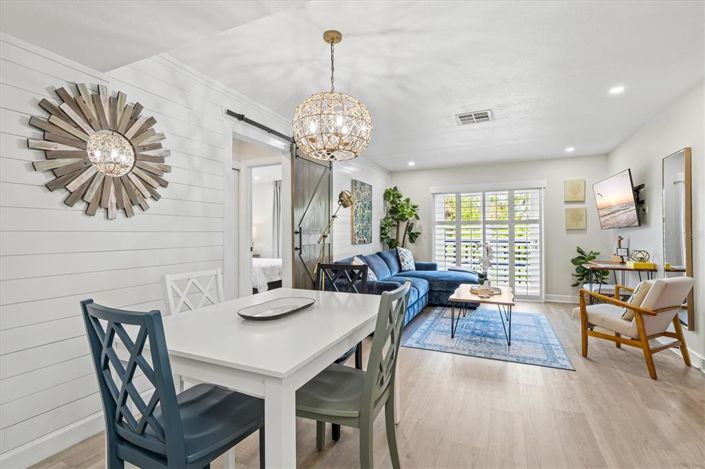 Image No.17-4 Bed Property for sale