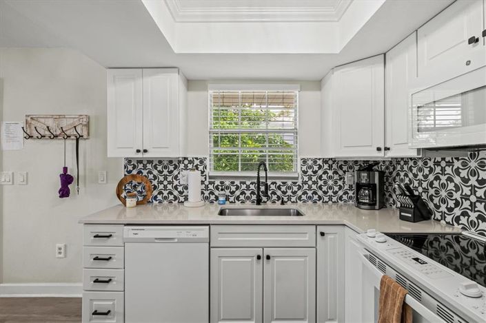 Image No.18-4 Bed Property for sale