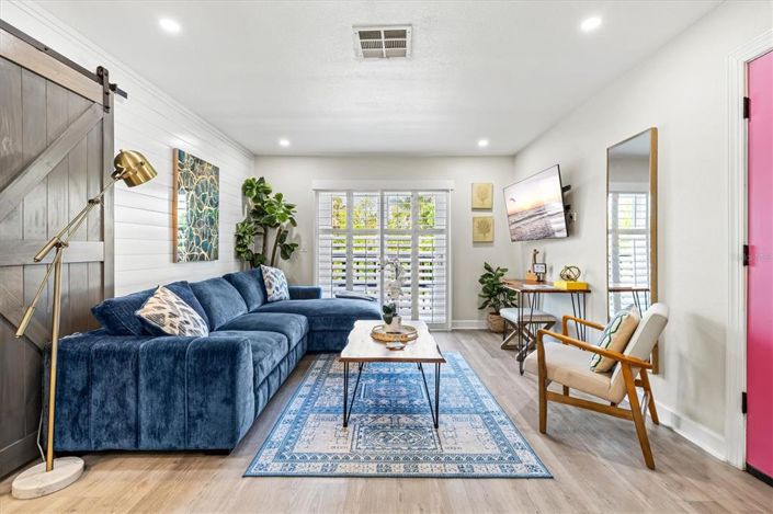 Image No.6-4 Bed Property for sale