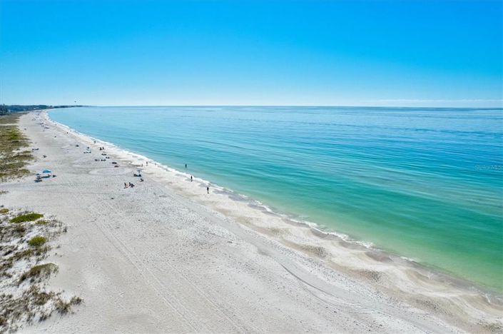 Image No.76-4 Bed Property for sale