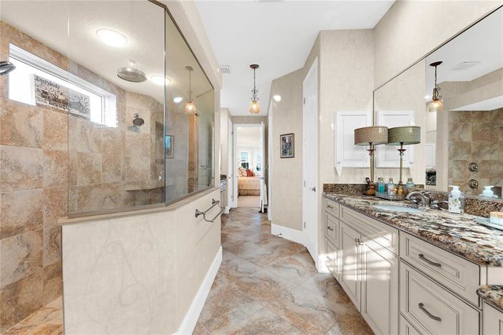 Image No.25-4 Bed Property for sale