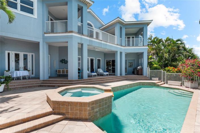 Image No.37-4 Bed Property for sale