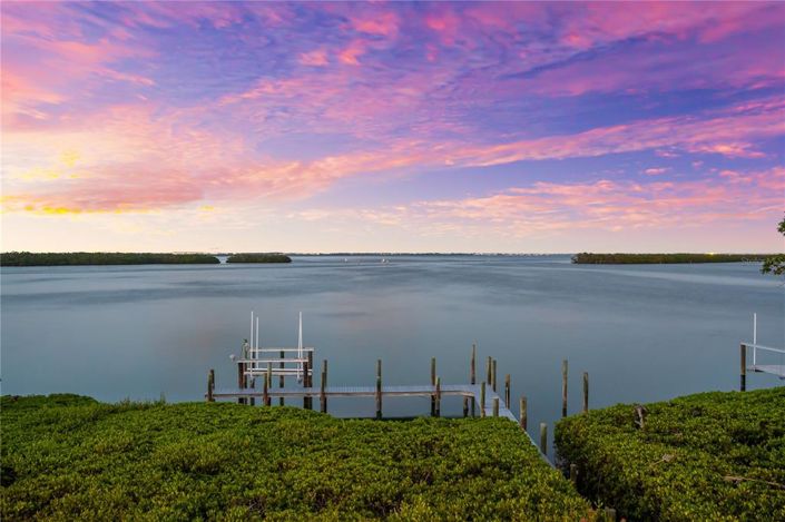 Image No.49-4 Bed Property for sale