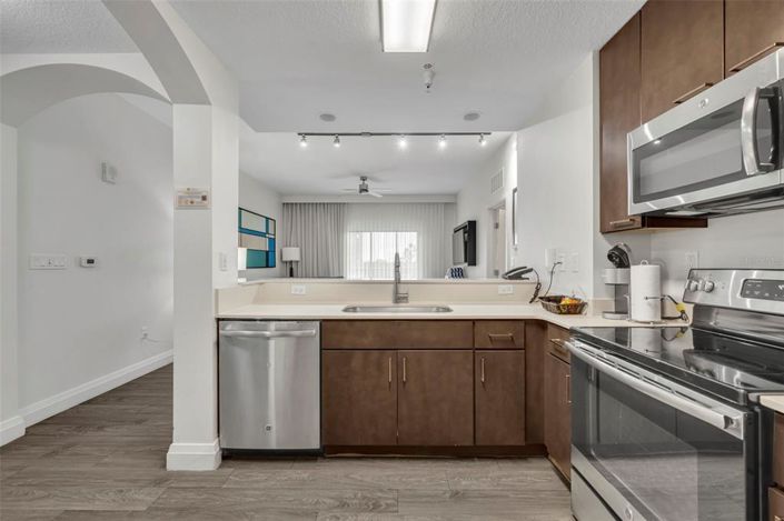 Image No.11-2 Bed Property for sale