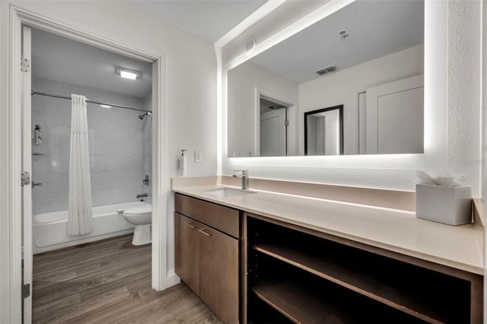 Image No.14-2 Bed Property for sale