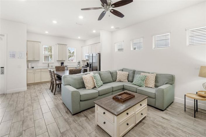 Image No.12-3 Bed Property for sale