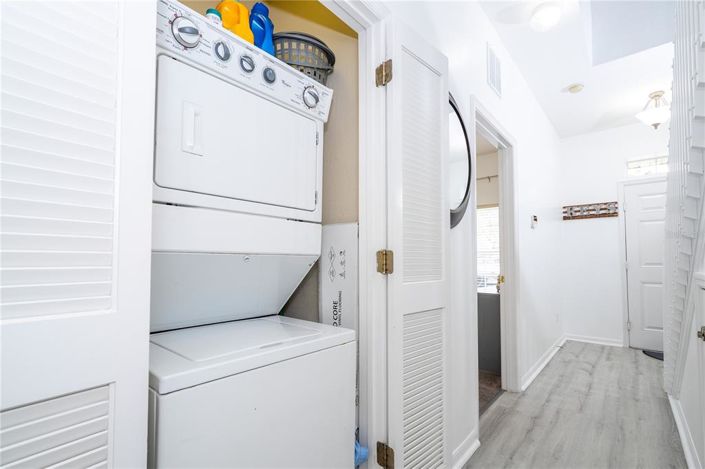 Image No.12-4 Bed Townhouse for sale