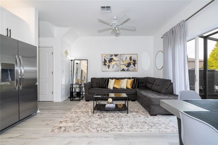 Image No.18-4 Bed Townhouse for sale