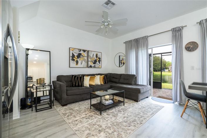 Image No.19-4 Bed Townhouse for sale