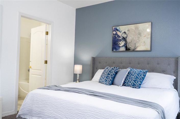 Image No.25-4 Bed Townhouse for sale