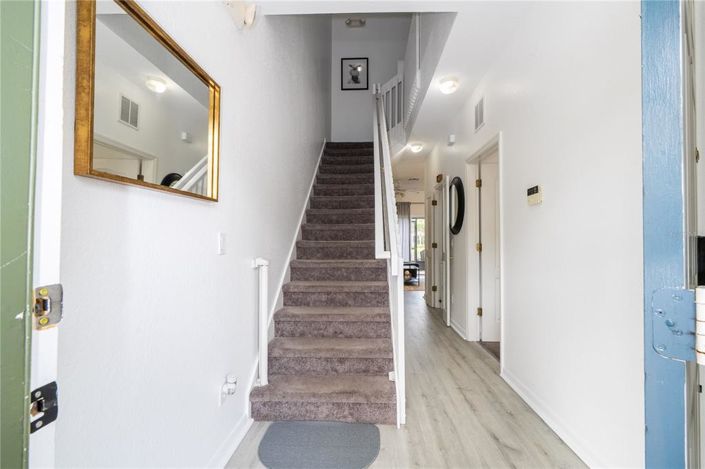 Image No.5-4 Bed Townhouse for sale