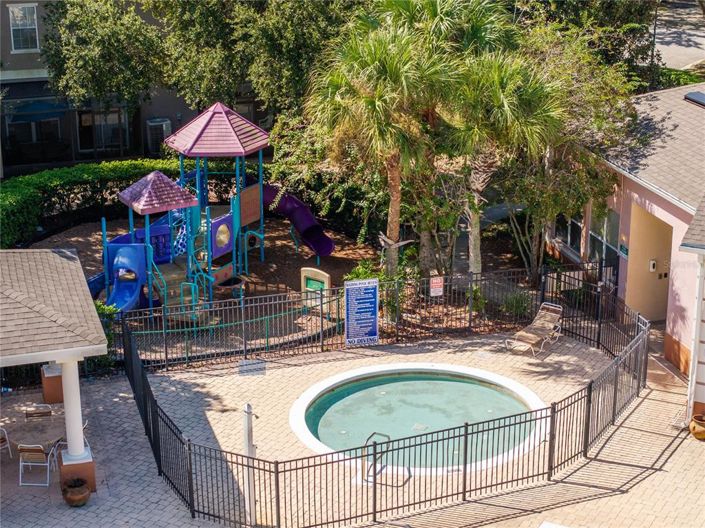 Image No.50-4 Bed Townhouse for sale