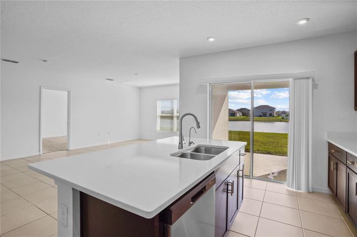 Image No.12-Propriété de 4 chambres à vendre à Kissimmee