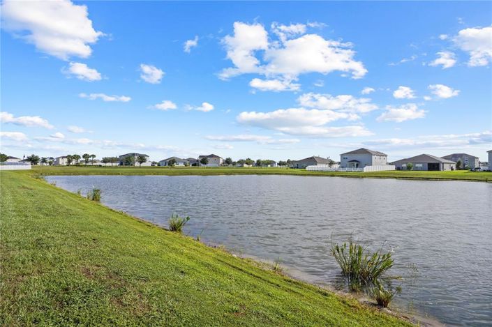 Image No.4-Propriété de 4 chambres à vendre à Kissimmee