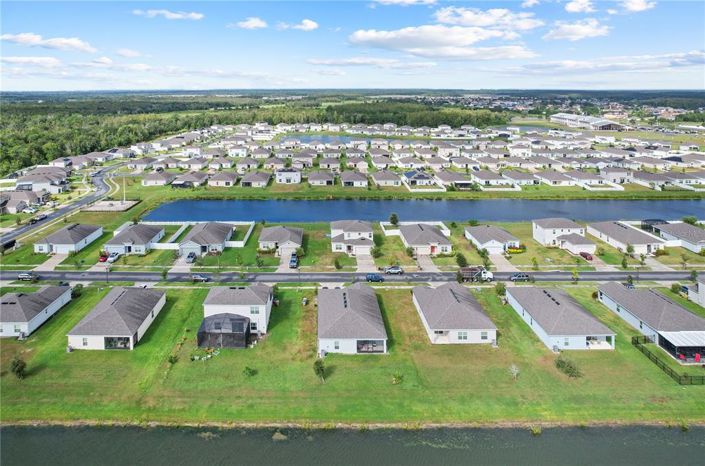 Image No.5-Propriété de 4 chambres à vendre à Kissimmee