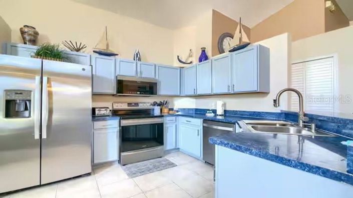 Image No.3-3 Bed Property for sale