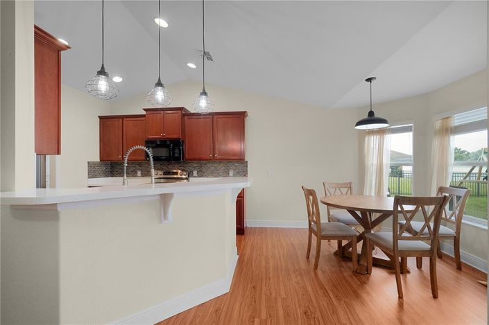 Image No.16-4 Bed Property for sale