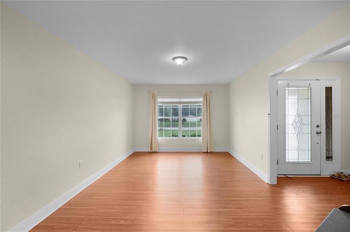 Image No.7-4 Bed Property for sale