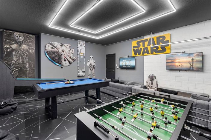 Image No.22-6 Bed Property for sale