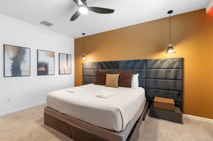 Image No.41-6 Bed Property for sale