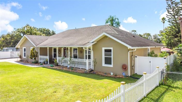 Image No.3-3 Bed Property for sale