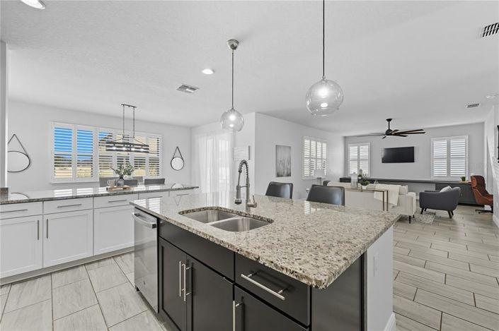 Image No.6-4 Bed Property for sale