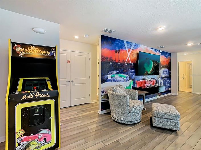 Image No.18-7 Bed Property for sale