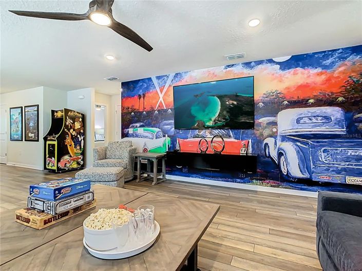 Image No.19-7 Bed Property for sale