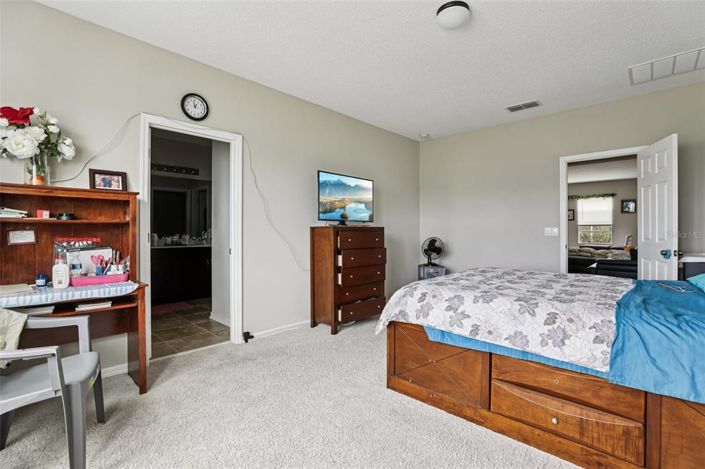 Image No.32-4 Bed Property for sale