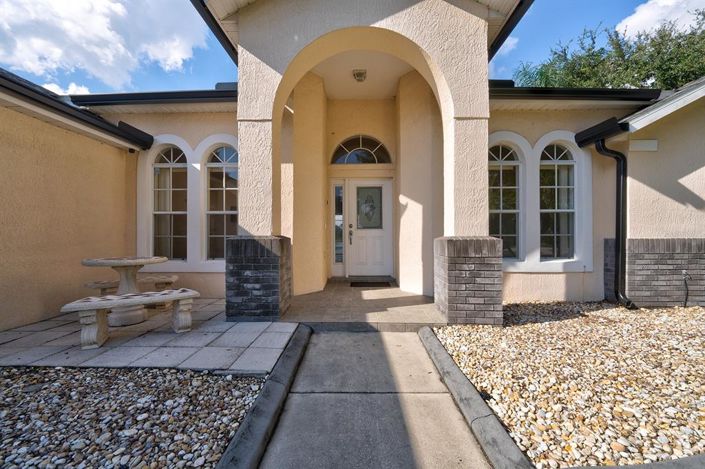 Image No.11-3 Bed Property for sale