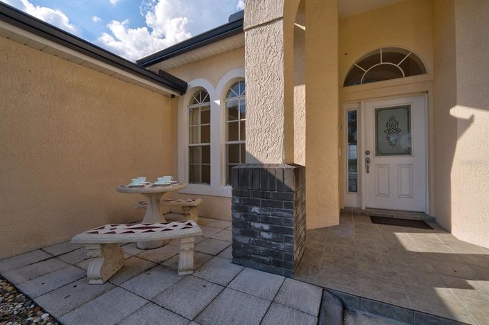 Image No.13-3 Bed Property for sale