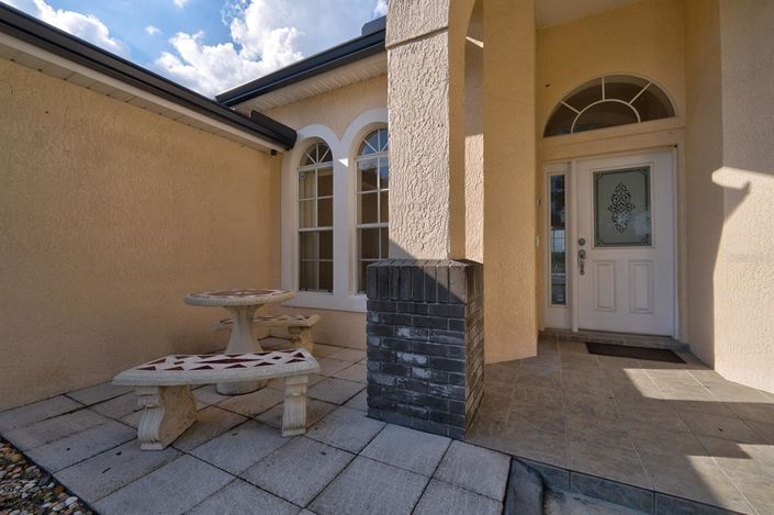 Image No.15-3 Bed Property for sale