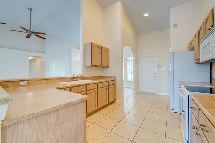 Image No.32-3 Bed Property for sale