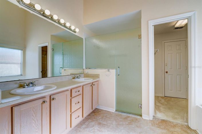 Image No.49-3 Bed Property for sale