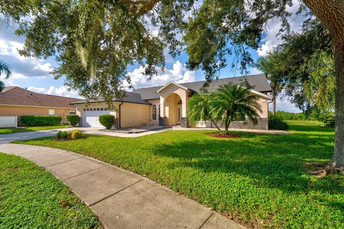 Image No.6-3 Bed Property for sale