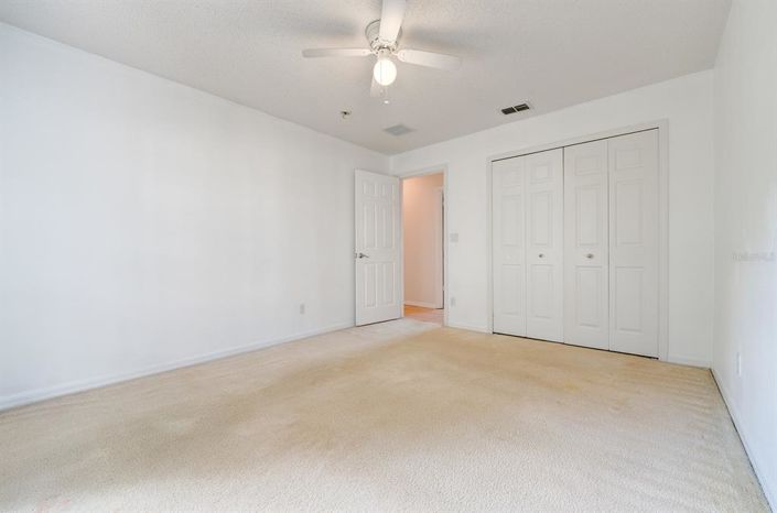 Image No.61-3 Bed Property for sale