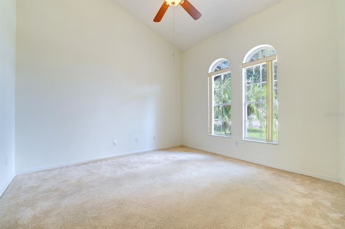 Image No.64-3 Bed Property for sale