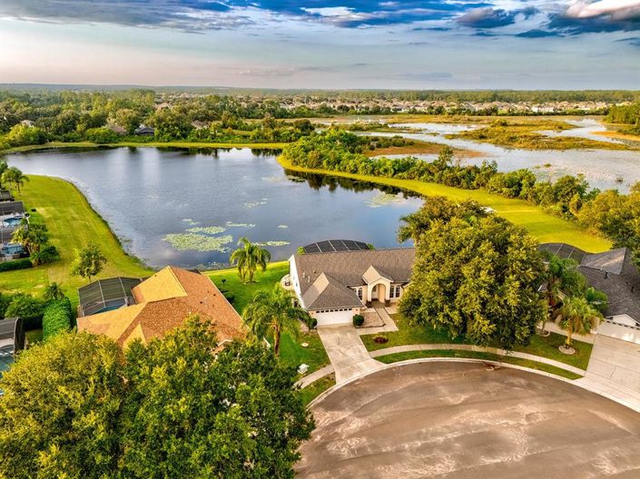 Image No.8-3 Bed Property for sale