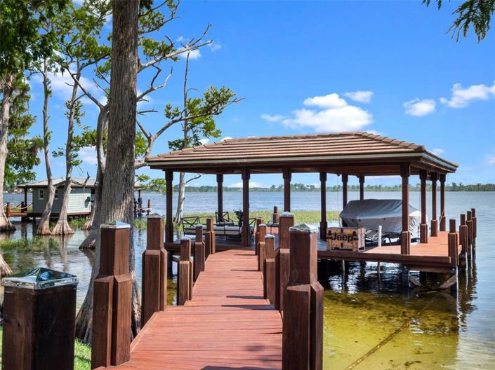 Image No.5-5 Bed Property for sale