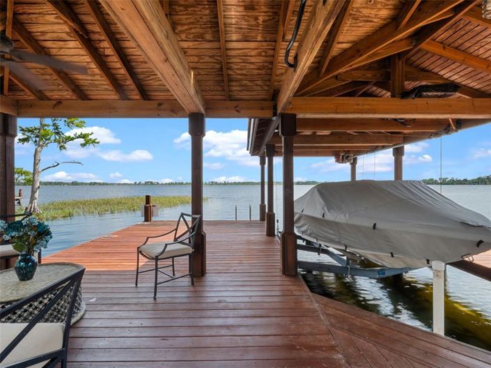 Image No.6-5 Bed Property for sale