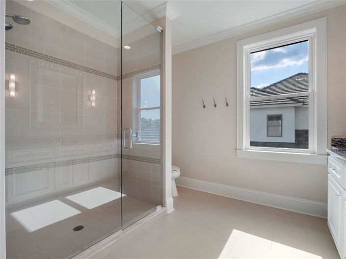 Image No.79-5 Bed Property for sale