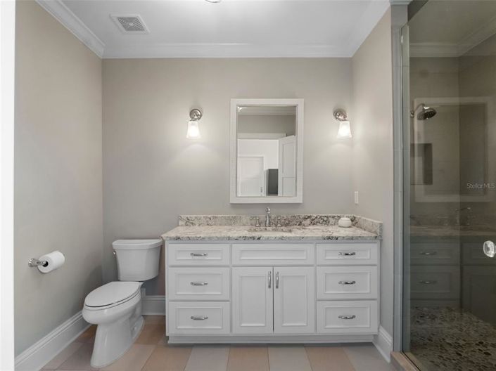 Image No.83-5 Bed Property for sale