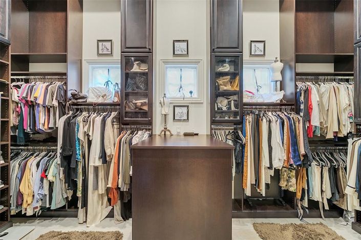 Image No.36-7 Bed Property for sale