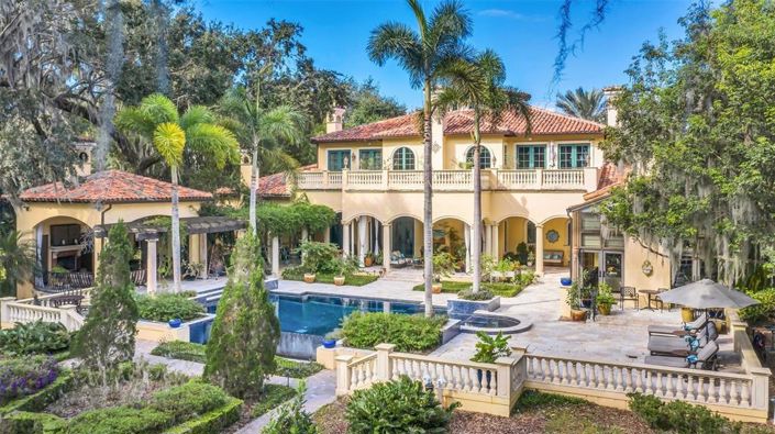 Image No.65-7 Bed Property for sale