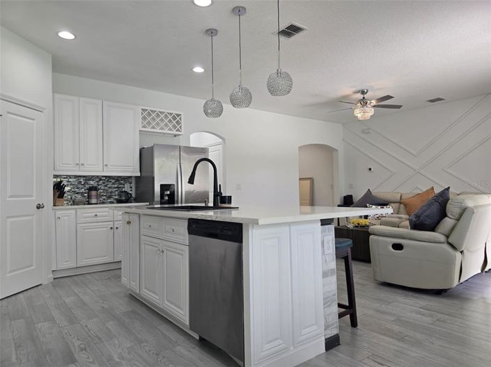 Image No.13-4 Bed Property for sale