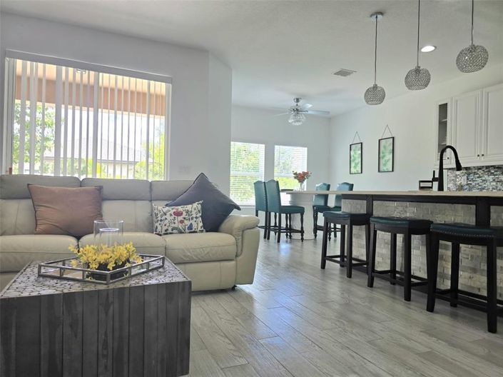 Image No.16-4 Bed Property for sale