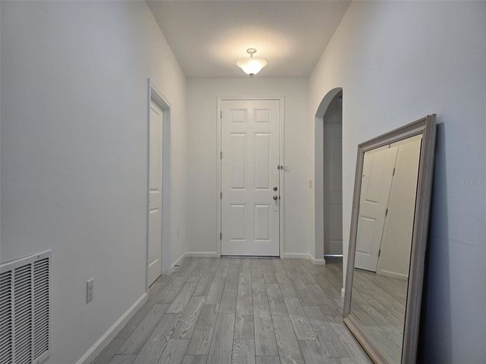 Image No.4-4 Bed Property for sale